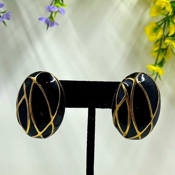 Oversized Oval Gold and Enamel Kintsugi Style Vintage Earrings - Picture 3 of 8